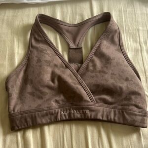 Alphalete v neck sports bra